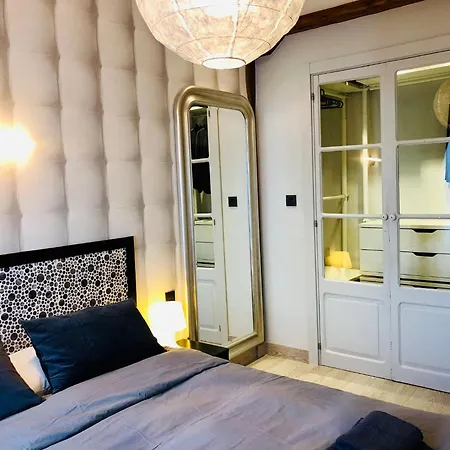 Hall 2 * בילבאו